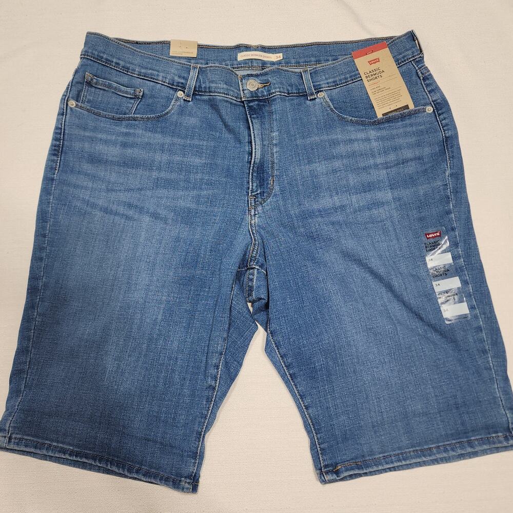 Levi's classic Bermuda shorts  W34''x L19 men's